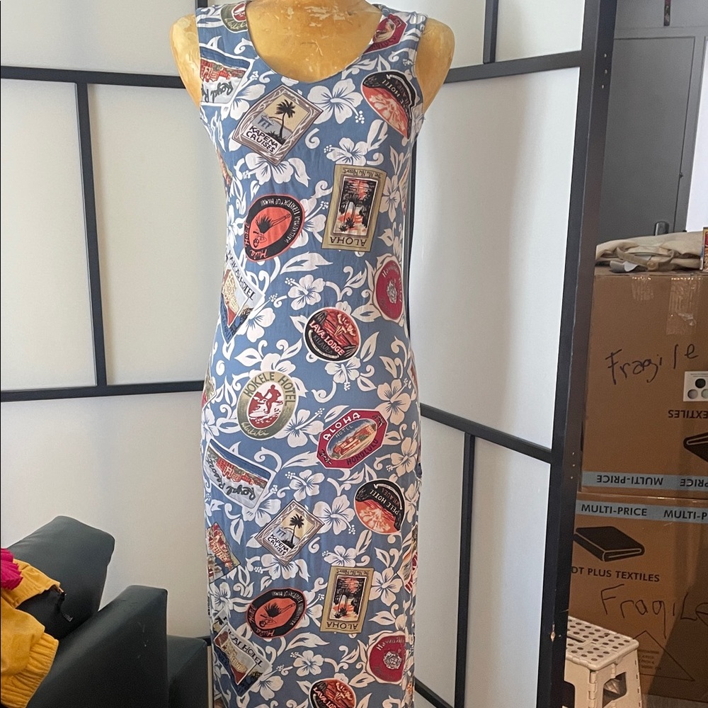 Toes on the nose Vintage hawaiian Travel Print Maxi Dress